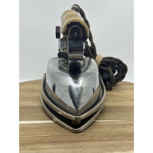 Vintage American Beauty Electric Iron No 66AB Chrome Adjustable Heat Control USA - Picture 5 of 9